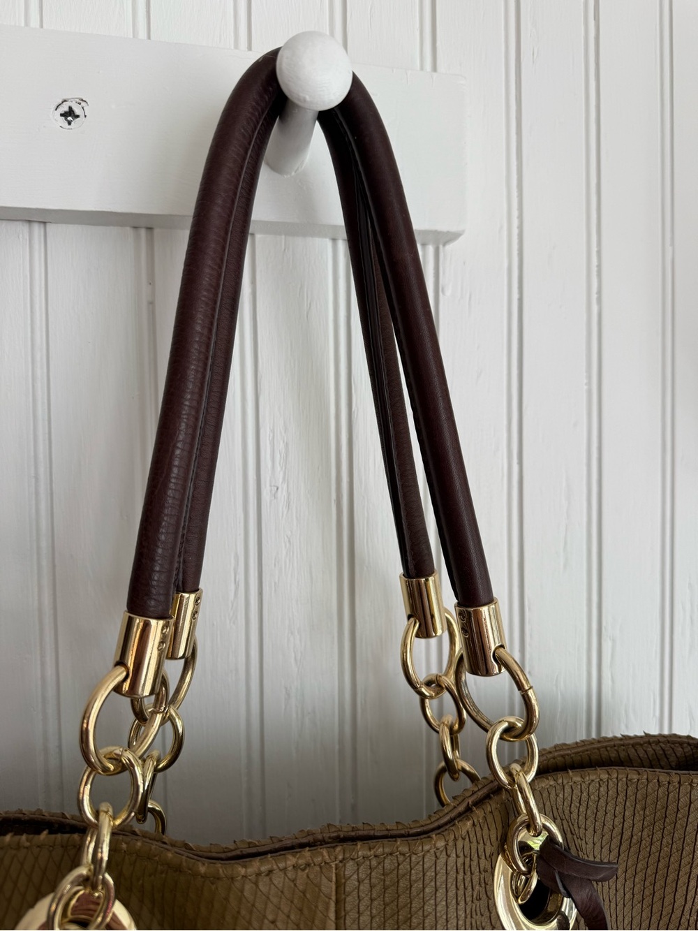 Cynthia Rowley Olive Green Tote Bag with Gold Hardware - Picture 4 of 9